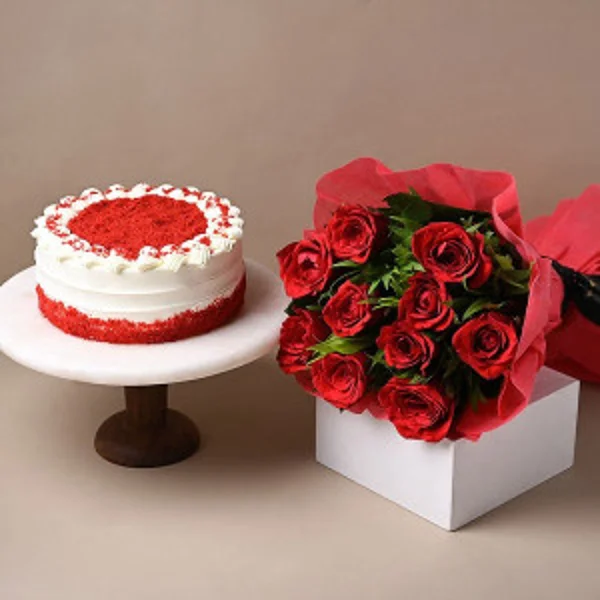 Red Roses and Redvelvet cake