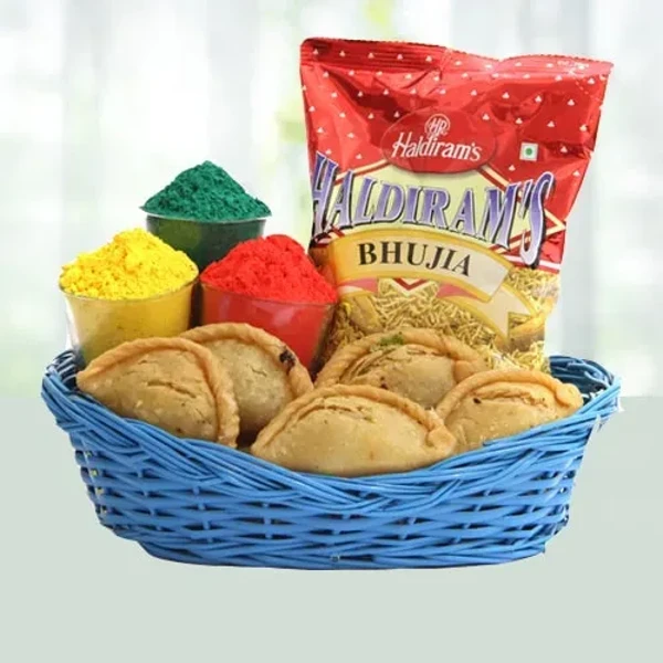 Holi Special Namkeen Gujia Gift Hamper